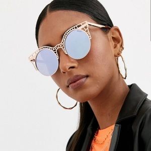 QUAY Australia “Fleur” Round Women’s Sunglasses Like-New Condition